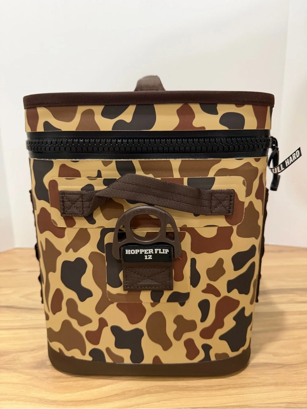 Yeti Hopper Flip 12 Wetlands Camo
